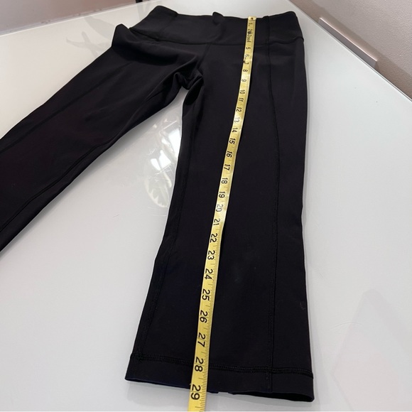 LULULEMON | Black crop legging back ruched slit rare workout yoga legging pant - Picture 5 of 16